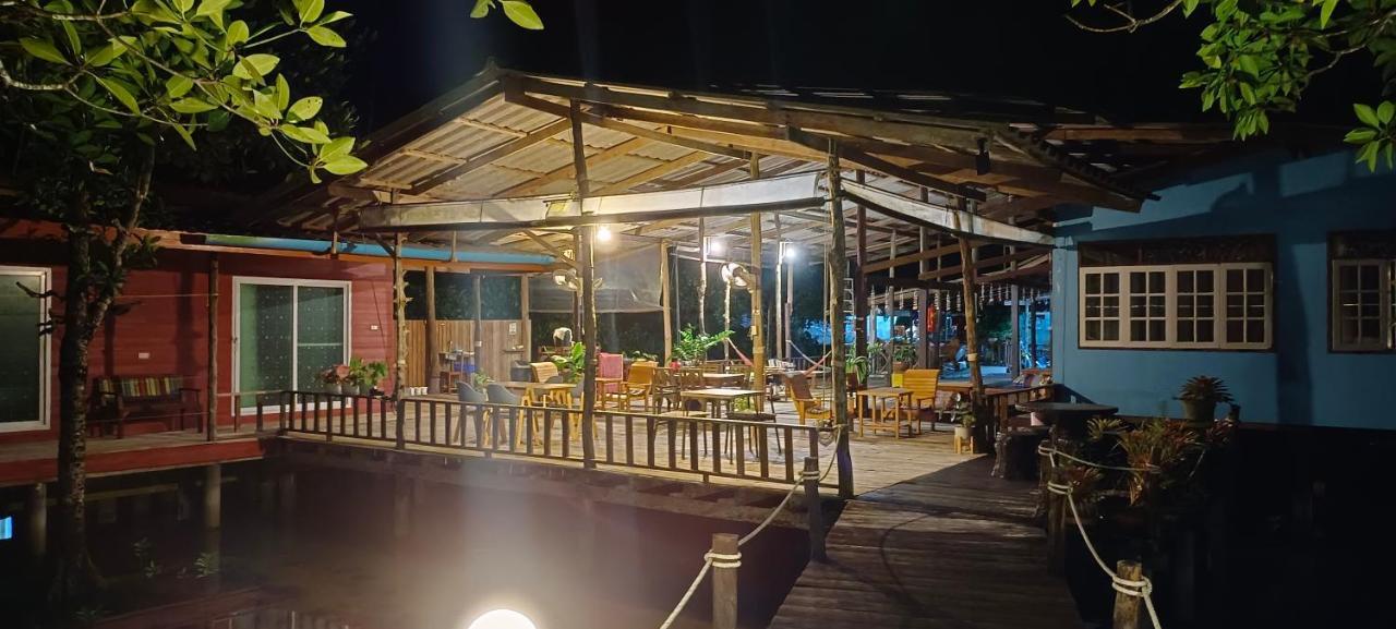 Ta Yai Homestay Ko Kut Exterior foto