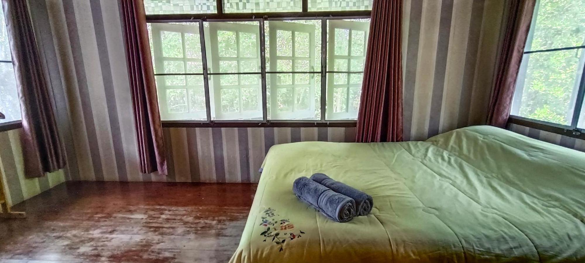 Ta Yai Homestay Ko Kut Exterior foto